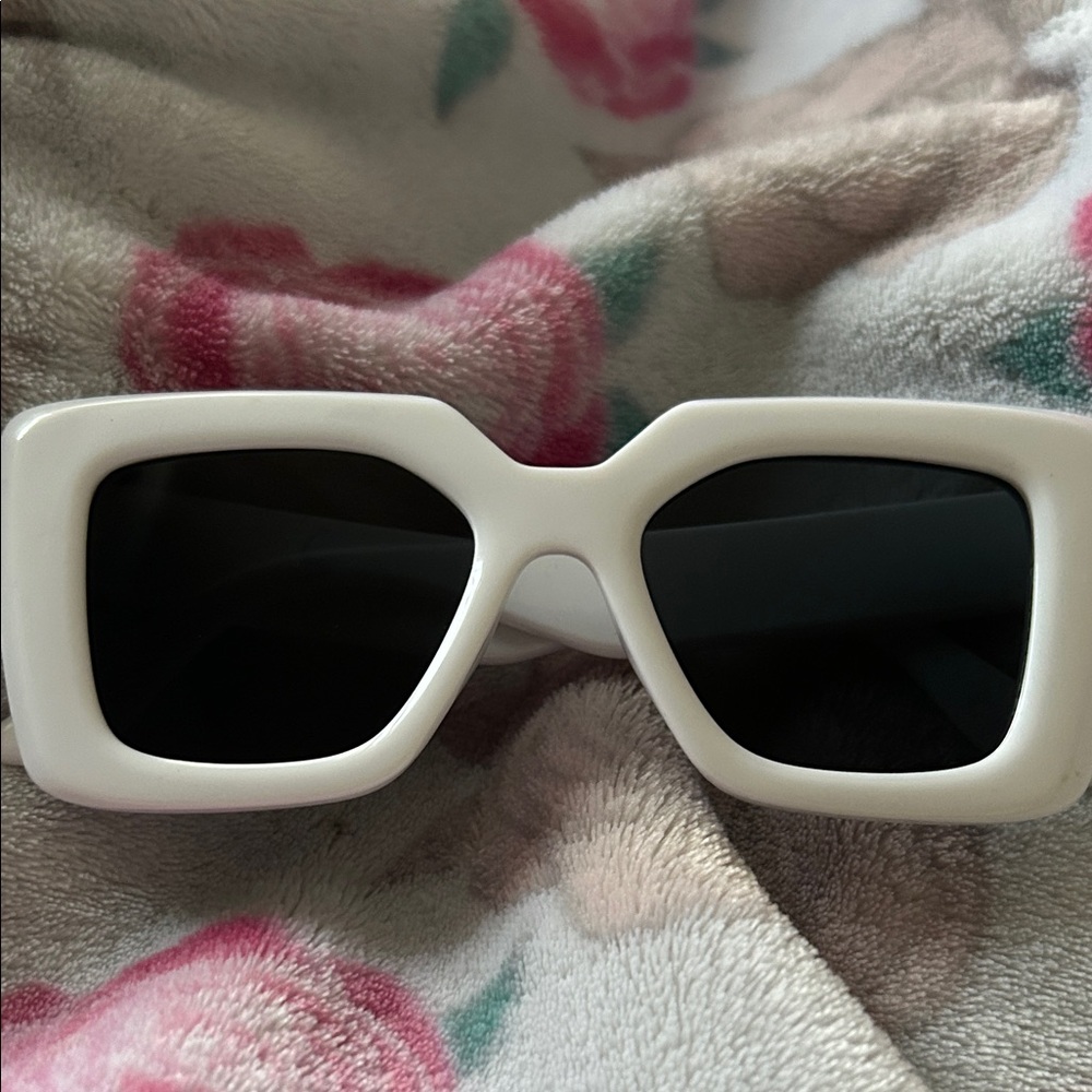 Elegant White Square Sunglasses - NWOT!